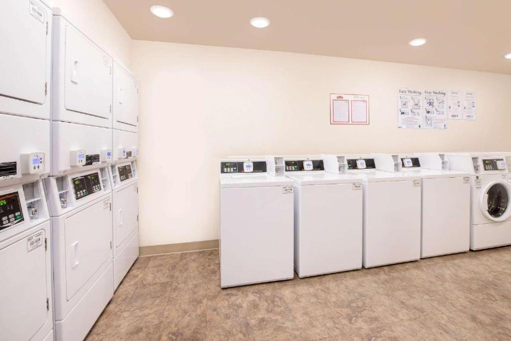 Likehome Extended Stay Hotel コロンバス エクステリア 写真